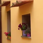 Cosy House Bed & Breakfast 3*