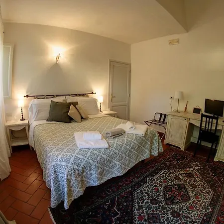 Cosy House Bed & Breakfast 3*