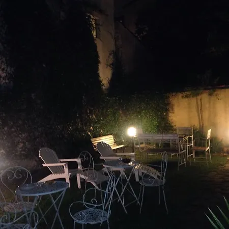 Cosy House Bed and breakfast 3*